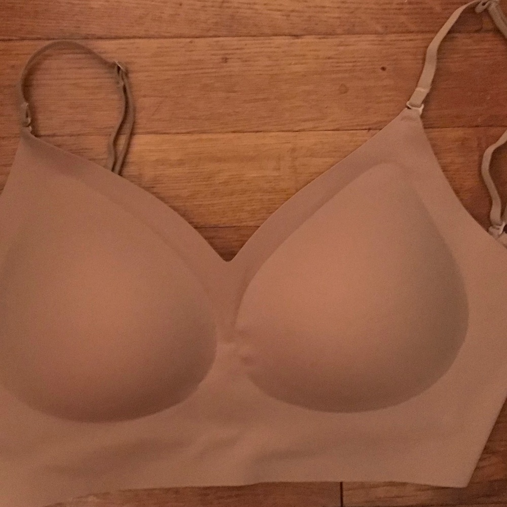 Beige wireless bra new size XL removable padding adjustable shoulder straps